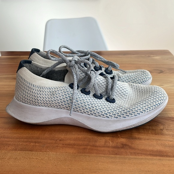 Allbirds Women’s Running Shoes Blue and Linen Color size 9 or EU39 - Picture 3 of 8